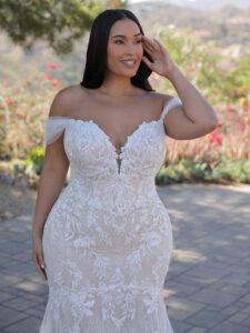 Glücksmoment Brautmode in Oldenburg Brautkleid Curvy