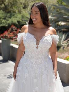 Glücksmoment Brautmode in Oldenburg Brautkleid Curvy