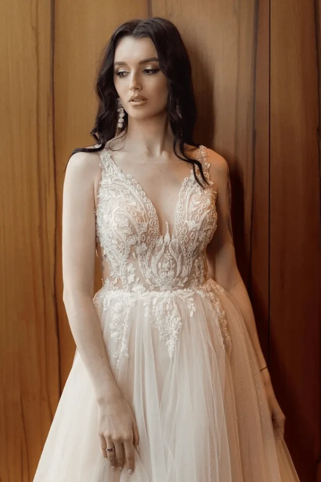 Brautkleid aus der Kollektion von Glücksmoment Brautmode Oldenburg
