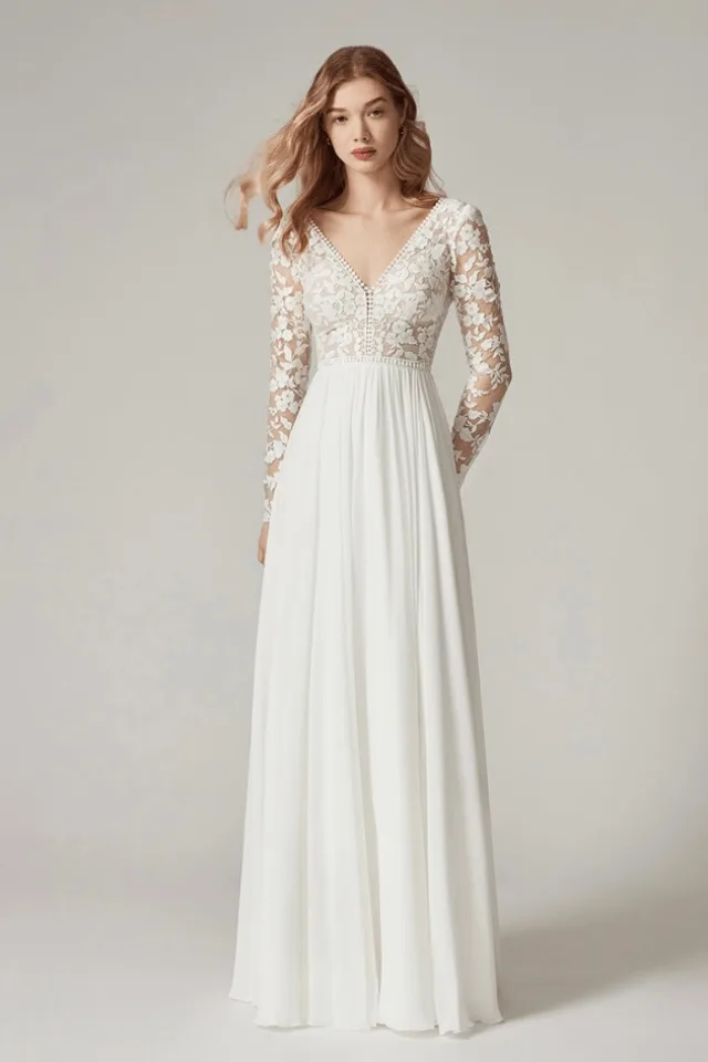 Brautkleid aus der Kollektion von Glücksmoment Brautmode Oldenburg