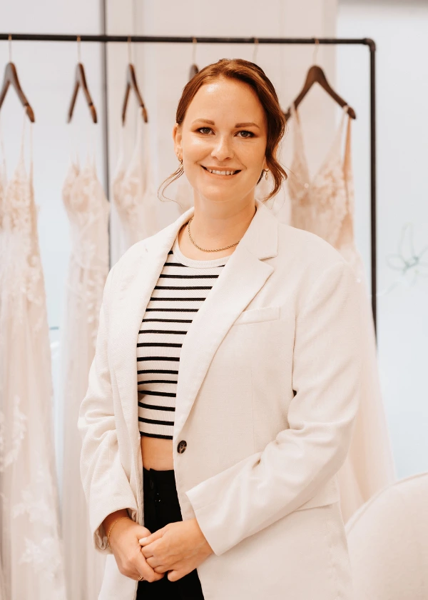 Nane aus dem Team von Glücksmoment Brautmode in Oldenburg